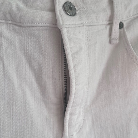 Abercrombie & Fitch White Jeans. “The Super Skinny High Rise”. SZ 27/4R - Picture 5 of 11